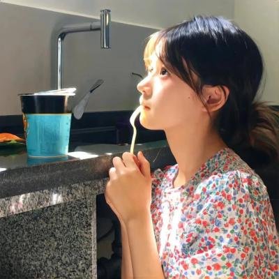 艾莉莎与玛榭拉